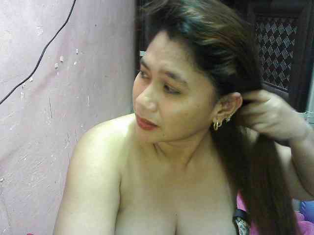 peenastyfame webcam