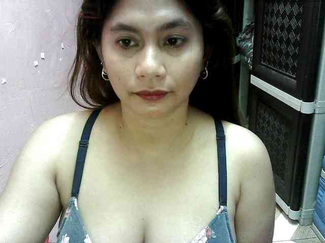 peenastyfame webcam