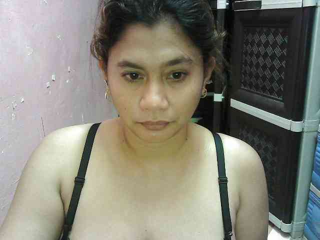 peenastyfame webcam