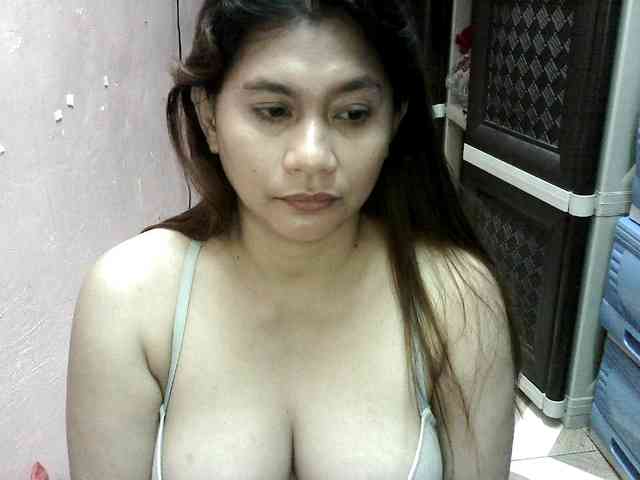 peenastyfame Live Webcam on BongaCams