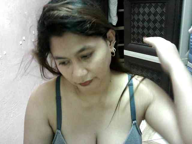 peenastyfame webcam