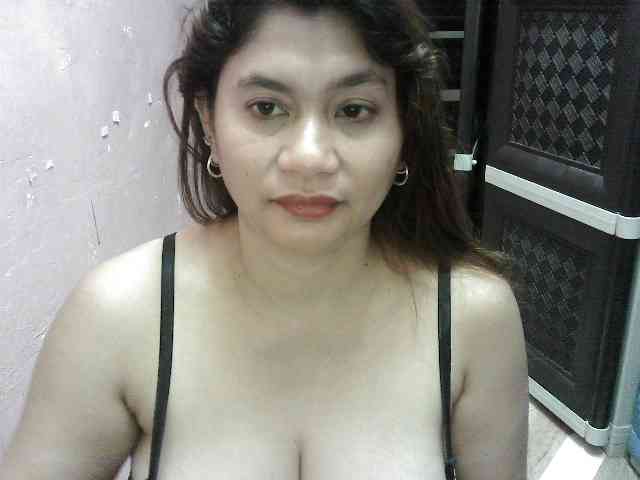 peenastyfame webcam