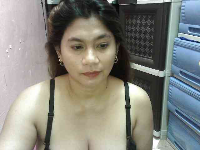 peenastyfame webcam