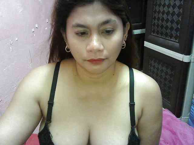 peenastyfame webcam