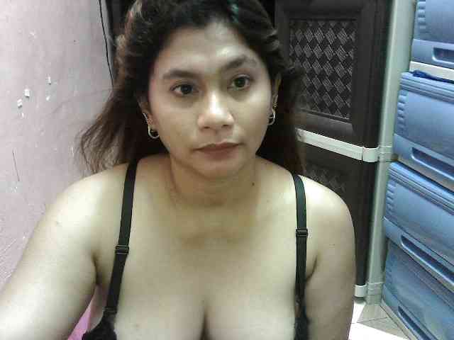 peenastyfame webcam