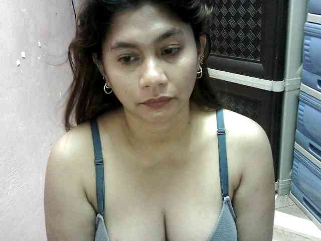 peenastyfame webcam