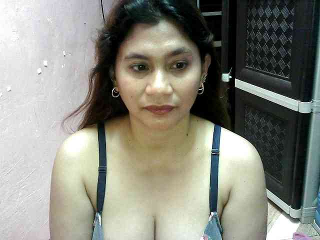 peenastyfame webcam