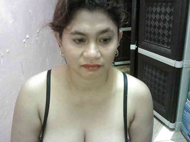 peenastyfame webcam