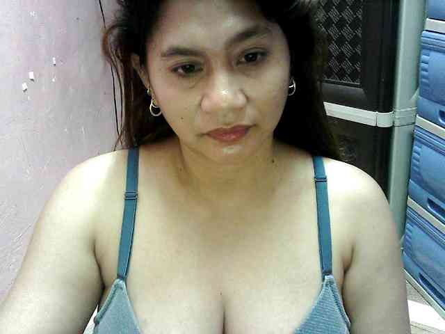 peenastyfame webcam
