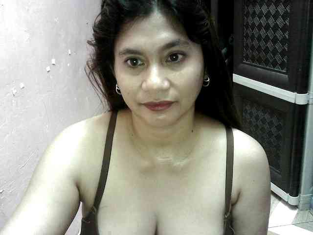 peenastyfame webcam
