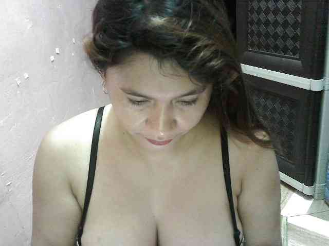 peenastyfame webcam