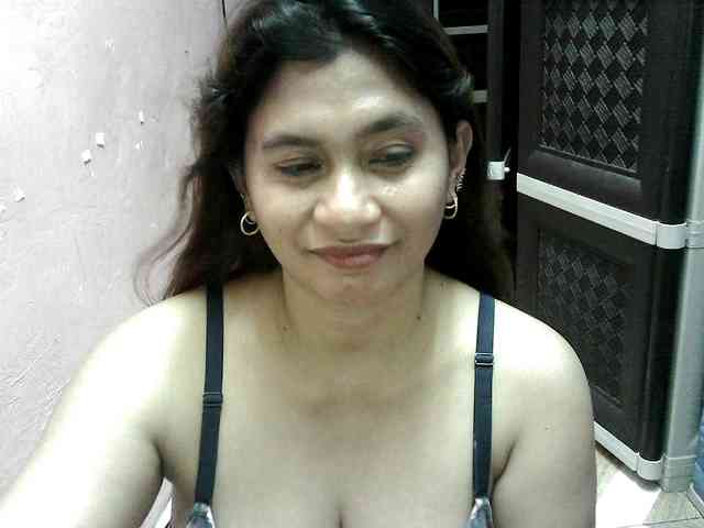 peenastyfame webcam
