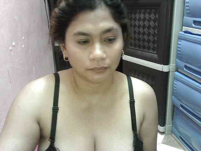 peenastyfame webcam