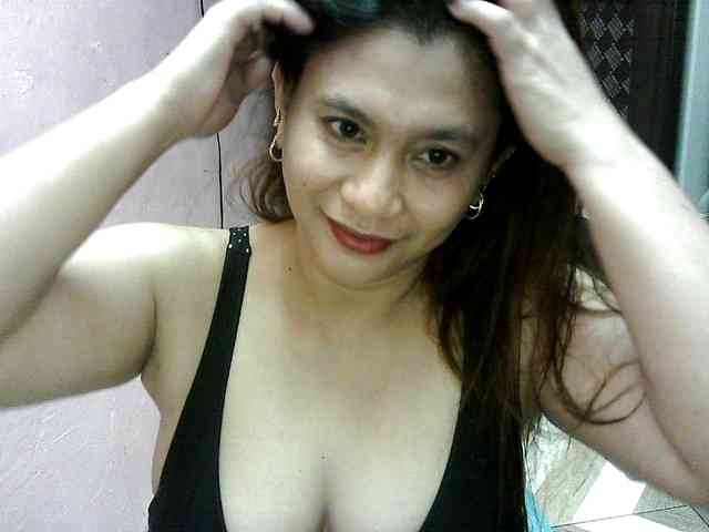 Model: peenastyfame