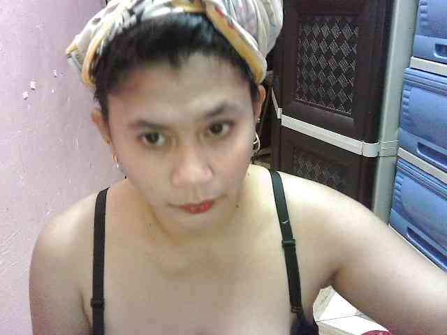 peenastyfame Live Webcam on BongaCams