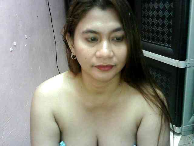 peenastyfame webcam