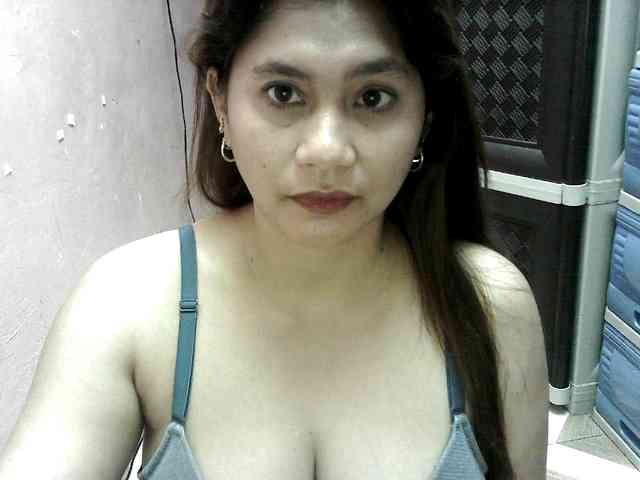 peenastyfame webcam