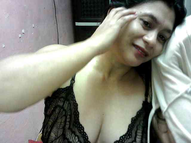 peenastyfame webcam