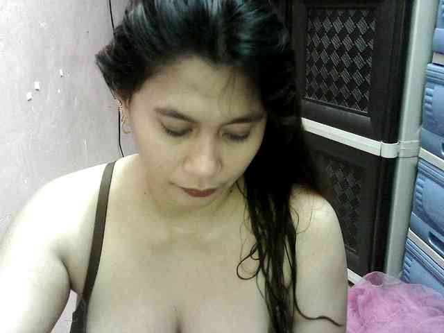 Model: peenastyfame