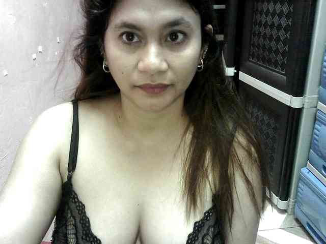 peenastyfame webcam