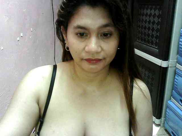 peenastyfame webcam