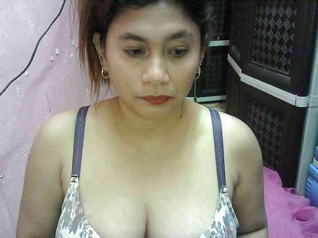 peenastyfame webcam