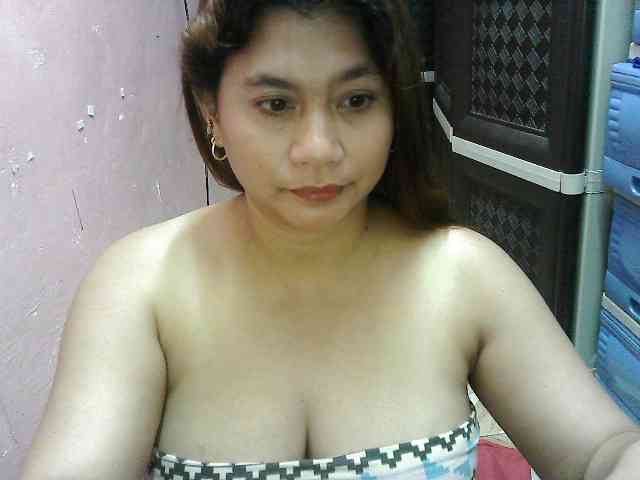 peenastyfame webcam