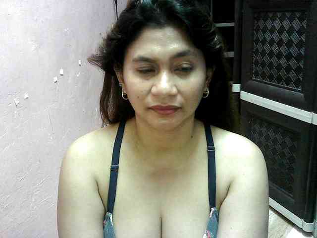 peenastyfame webcam