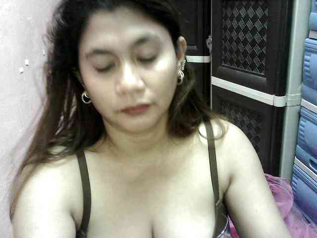 peenastyfame webcam