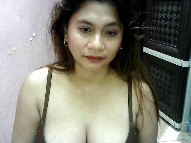 peenastyfame webcam
