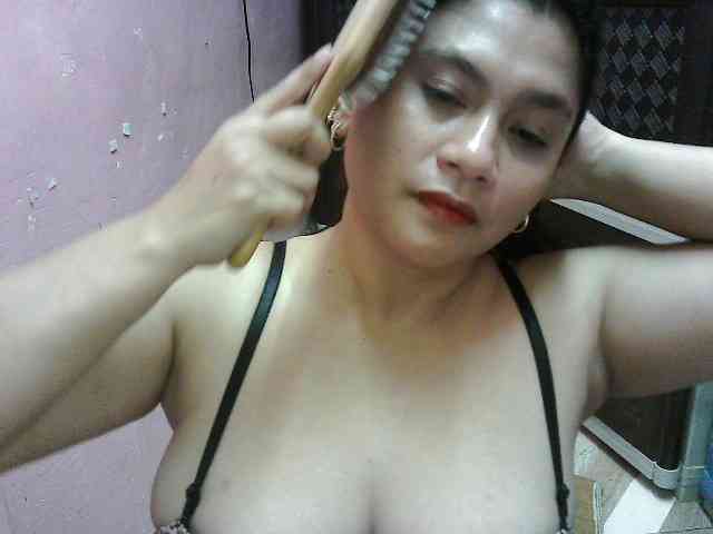 peenastyfame webcam