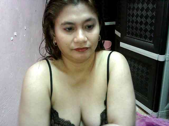 peenastyfame webcam