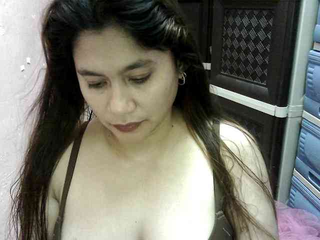 Model: peenastyfame