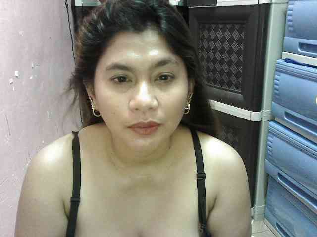 peenastyfame webcam