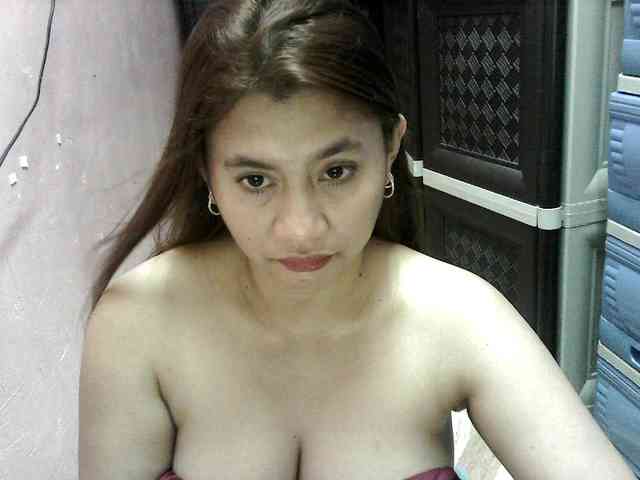 peenastyfame webcam