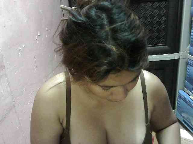 peenastyfame Live Webcam on BongaCams