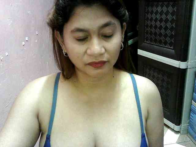 peenastyfame webcam