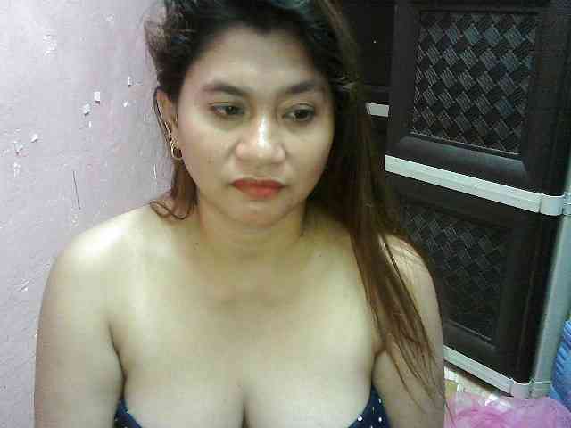 Model: peenastyfame