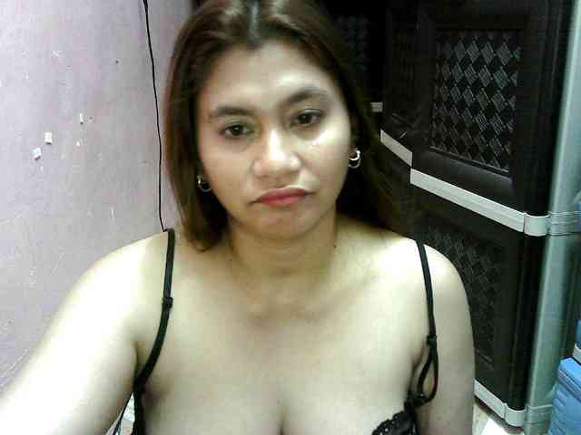 Model: peenastyfame