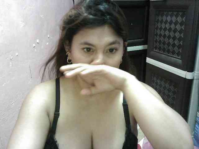 peenastyfame webcam