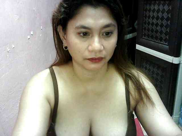 peenastyfame webcam