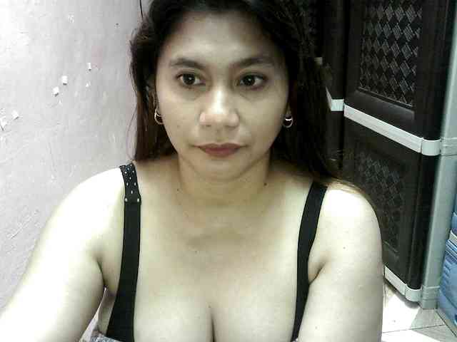 peenastyfame webcam