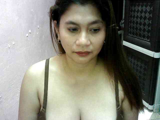 peenastyfame webcam