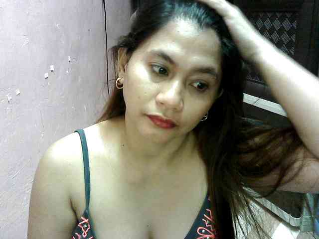 Model: peenastyfame