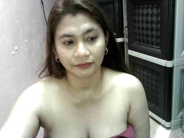 peenastyfame webcam