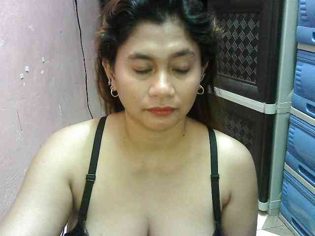 peenastyfame webcam
