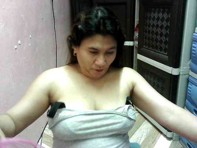 peenastyfame webcam