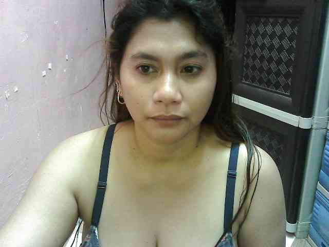 peenastyfame webcam