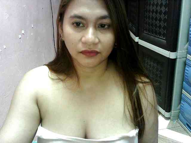 Model: peenastyfame
