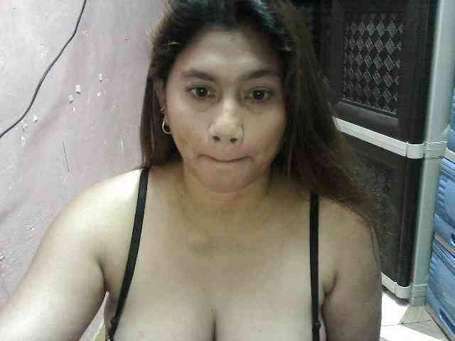 peenastyfame webcam